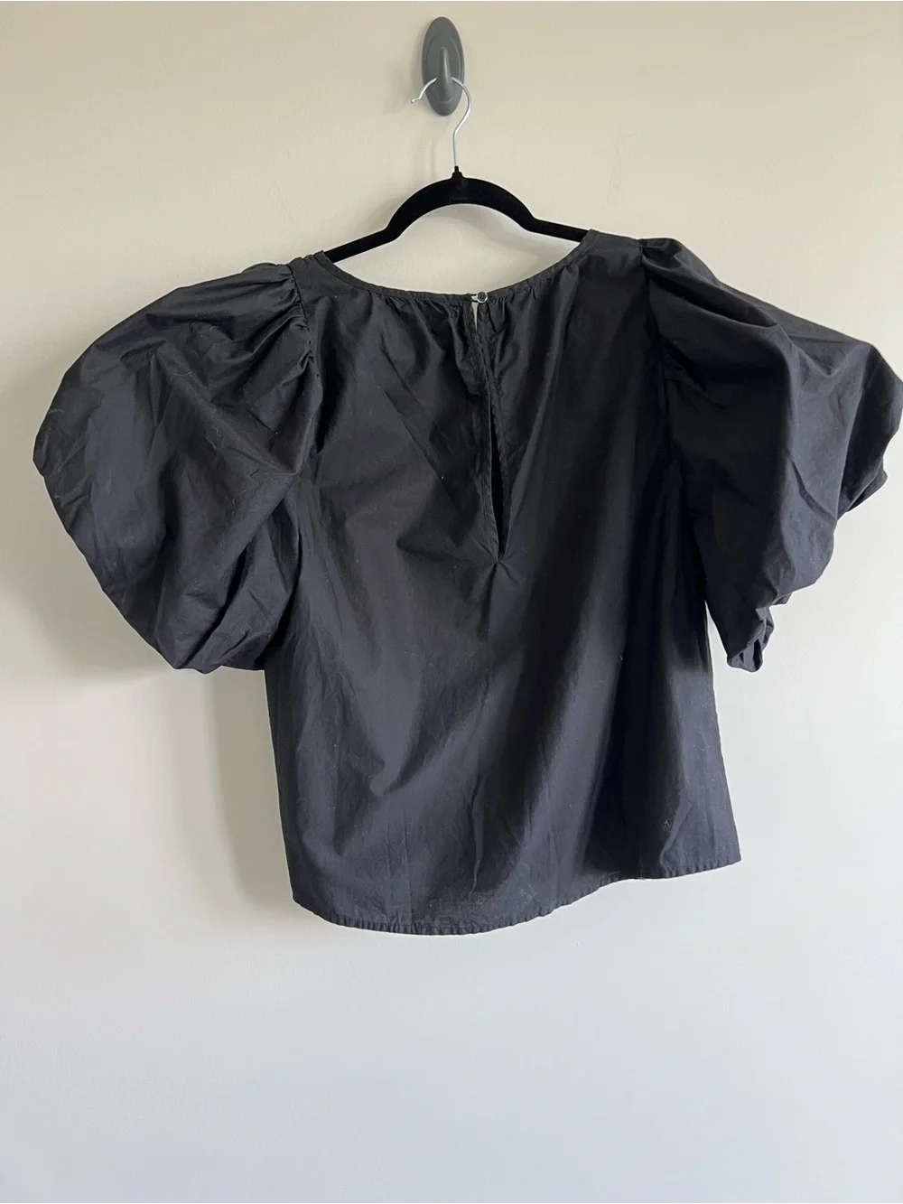 Free People “Bardot” Black Dramatic Puff Sleeve Loose Cropped Blouse Size Medium